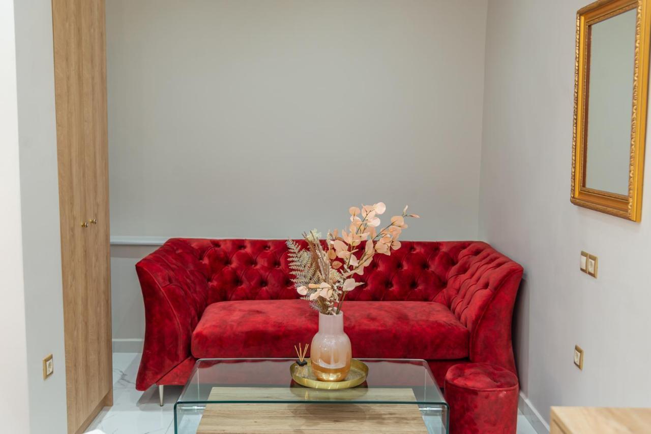 Agora Luxury Boutique Hotel Лоутраки Экстерьер фото