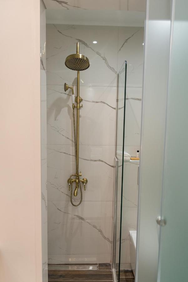 Agora Luxury Boutique Hotel Лоутраки Экстерьер фото